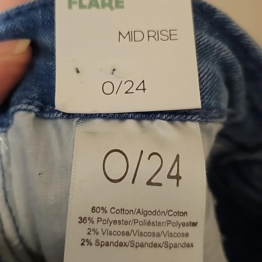 NWT Waist: 26"-28" - Picture 8 of 8